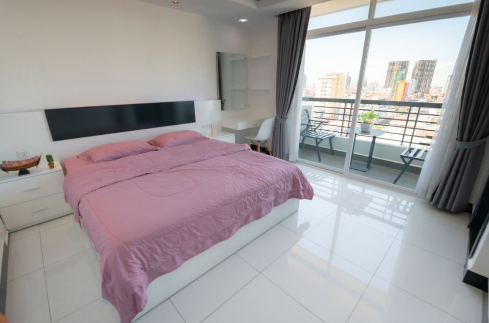 2 bedroom apartment pth residence